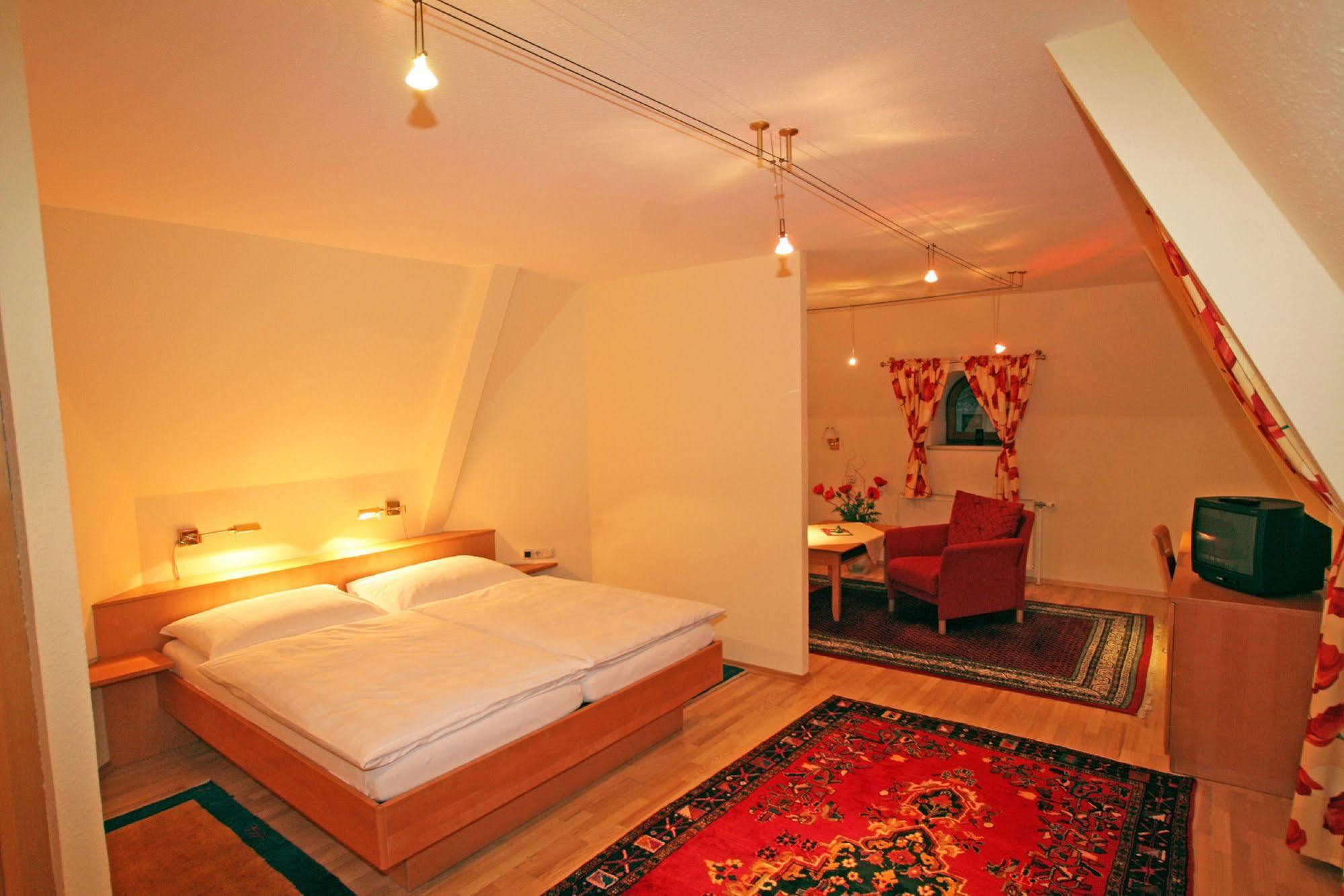 Landhotel Mader Steyr Exterior foto