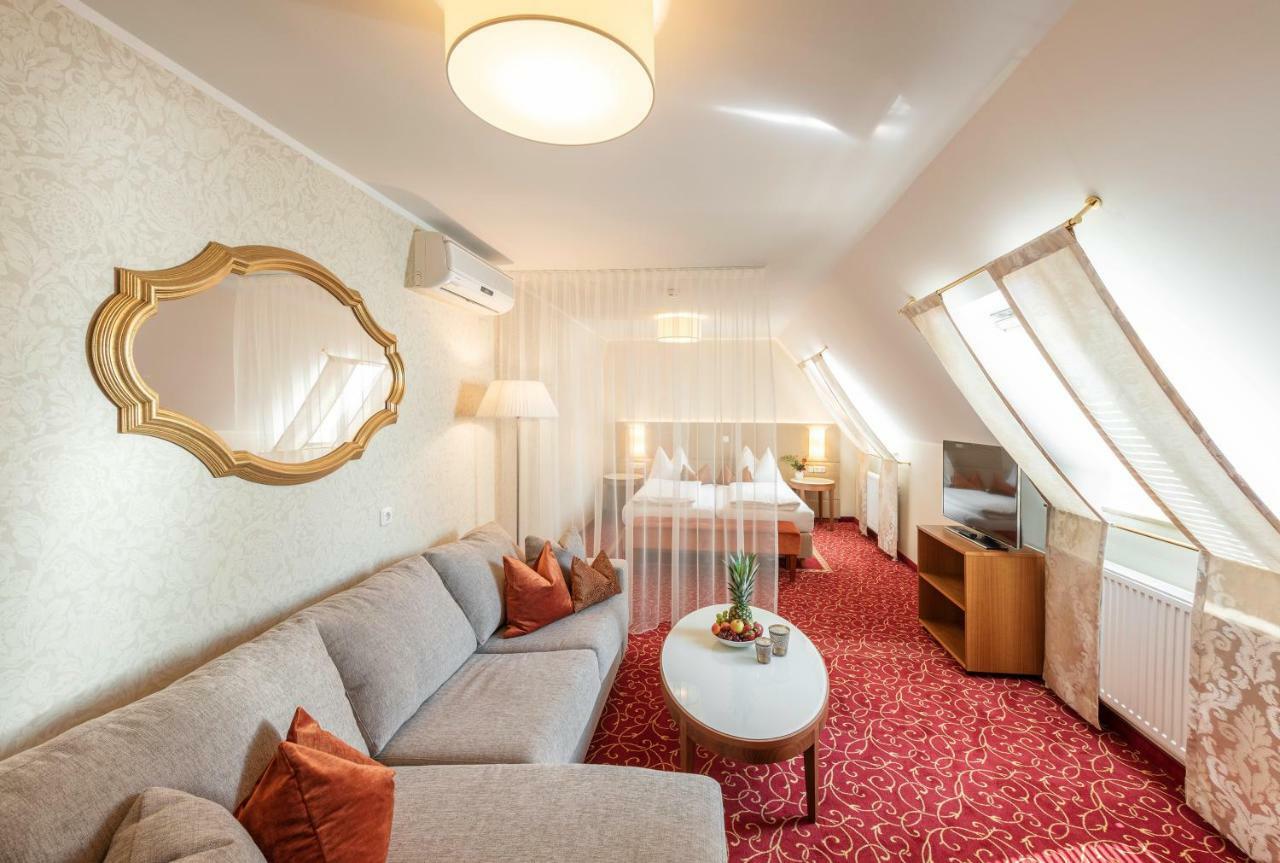 Landhotel Mader Steyr Exterior foto